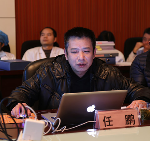 我院副院长任鹏作汇报
