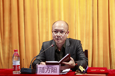 我院召开"5.12"护士节表彰大会