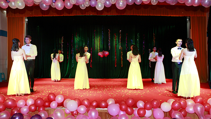 我院举办"迎新杯"联谊晚会